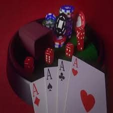 mm7777 Baccarat နှင့် အွန်လိုင်း ကတ်ဂိမ်းများ ကစားနေသောမြင်ကွင်း